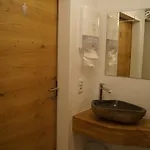 Waidmannsruh Apart-hotel 4*