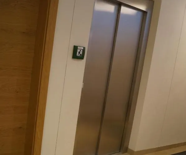 Aparthotel Waidmannsruh 4*